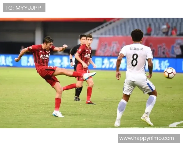 富力与上港激战正酣直播精彩瞬间不容错过