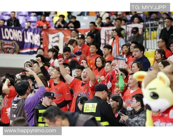 札幌与名古屋激战正酣比分悬念不断球迷热情高涨