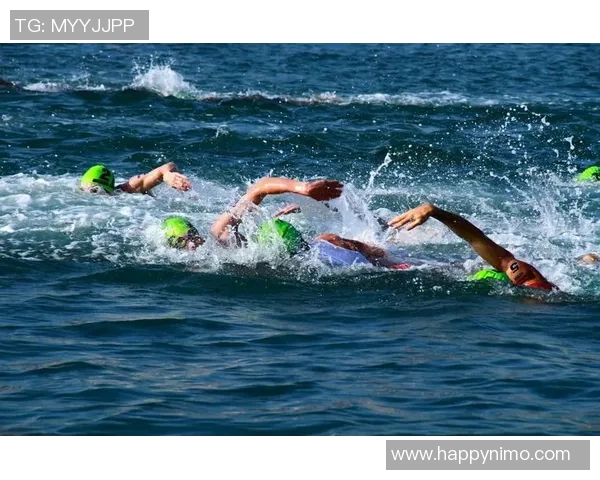 羽毛球草根选手挑战国手实力之战展现竞技精神与梦想追逐