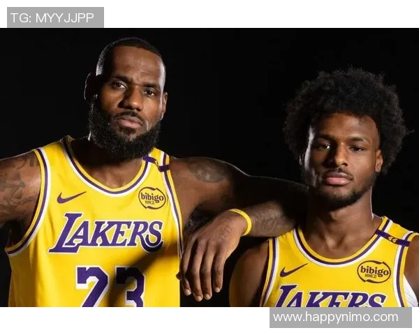 2013年湖人对阵老鹰的经典对决回顾与精彩瞬间分析 2013年湖人对阵老鹰的经典对决回顾与精彩瞬间分析