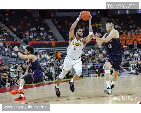 2018年山东高速男篮与广厦队精彩对决回顾与分析 2018年山东高速男篮与广厦队精彩对决回顾与分析