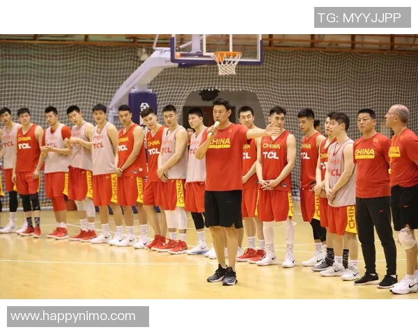 亚运男篮红队激战菲律宾队全力争胜展现团队实力与拼搏精神